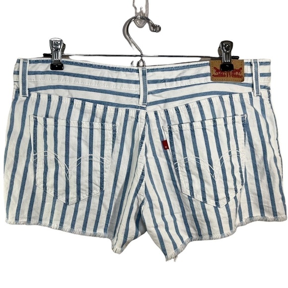 COPY - Levi's White and Blue Striped Denim Shorts with Raw Hem Size 9 - Picture 3 of 5